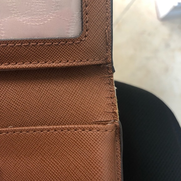 Michael Kors Wallet - Picture 8 of 8